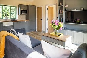 Bears Court The Annex