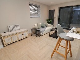 The Cloud House @ Upton by Chester 