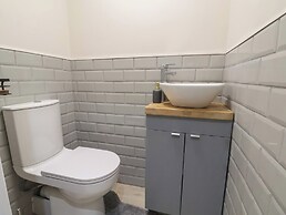 The Cloud House @ Upton by Chester 