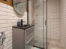 The Cloud House @ Upton by Chester 