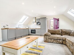 Bears Court The Flat