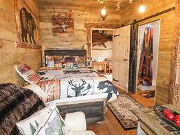 Bear Claw Lodge