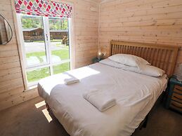 Dovestone Luxury Lodges - pet Free