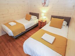 14 Trinnacle Rock Lodge