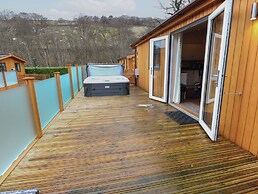 15 Dovestone Edge Lodge