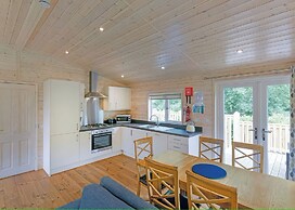 10 Chew Valley Lodge