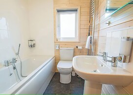 4 Isle of Skye Lodge