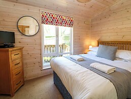 Dovestone Luxury Lodges - pet Free