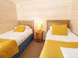 Dovestone Luxury Lodges - pet Free