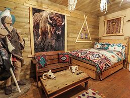Apache Falls Lodge