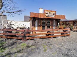 Rocky Ridge Cabin