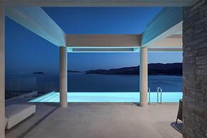 Luxurious Seafront Villa Karystos