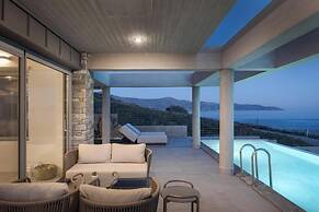 Luxurious Seafront Villa Karystos