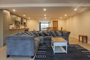 Bears Court North Barn 8