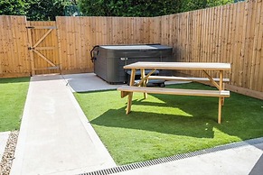 Bears Court North Barn 8