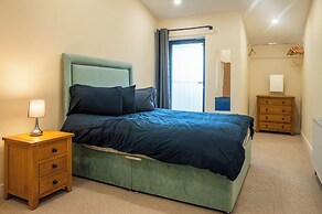 Bears Court North Barn 8