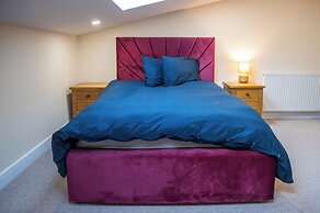 Bears Court North Barn 8