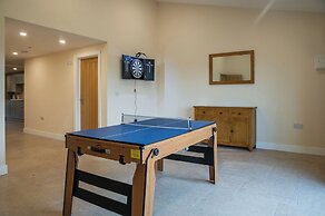 Bears Court North Barn 8