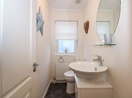 Un Diwrnod The Warren T22