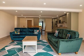 Bears Court North Barn 6