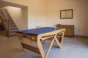 Bears Court North Barn 6