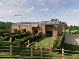 Bears Court North Barn 6