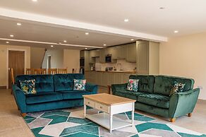 Bears Court North Barn 6