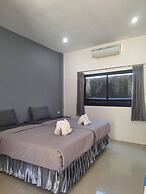 3 Tigers Resort & Hostel