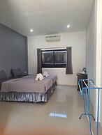 3 Tigers Resort & Hostel