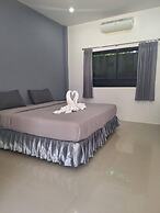 3 Tigers Resort & Hostel