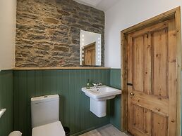 Evenjobb Court Farmhouse