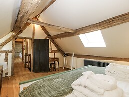 Evenjobb Court Farmhouse