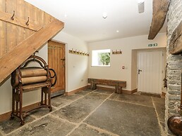 Evenjobb Court Farmhouse