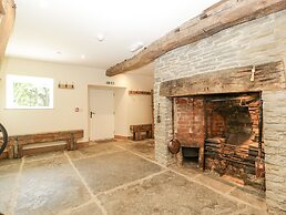 Evenjobb Court Farmhouse