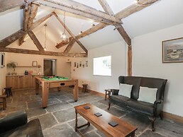 Evenjobb Court Farmhouse