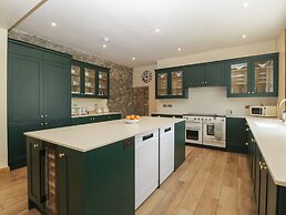 Evenjobb Court Farmhouse