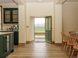 Evenjobb Court Farmhouse