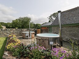 Evenjobb Court Farmhouse