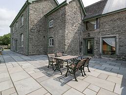 Evenjobb Court Farmhouse