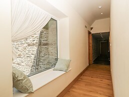 Evenjobb Court Farmhouse