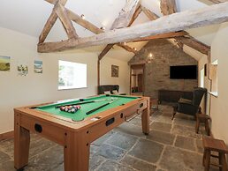 Evenjobb Court Farmhouse