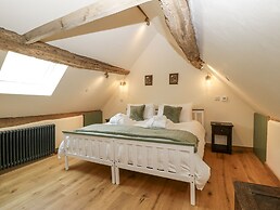 Evenjobb Court Farmhouse