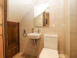 Evenjobb Court Farmhouse