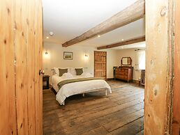 Evenjobb Court Farmhouse