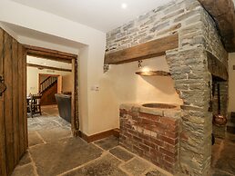 Evenjobb Court Farmhouse