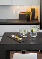 Athena's Lemon Grove Glyfada