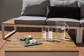 Athena's Lemon Grove Glyfada