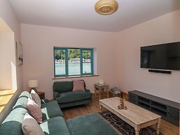 Britannia Crossings Cottage