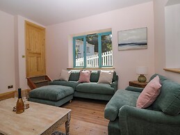 Britannia Crossings Cottage