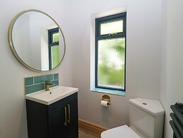 Britannia Crossings Cottage